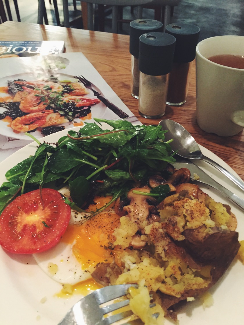 Reading whlle brunching